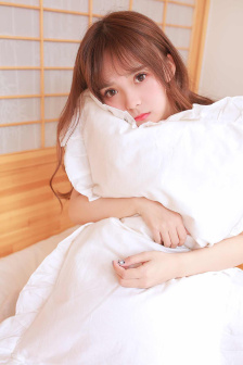 谢俞被塞东西